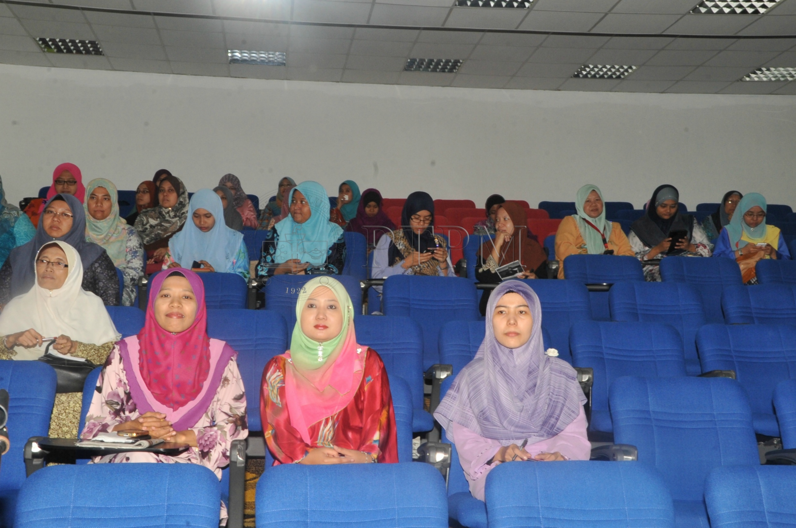 PRO 14 109 HIJRAHPRO 8481